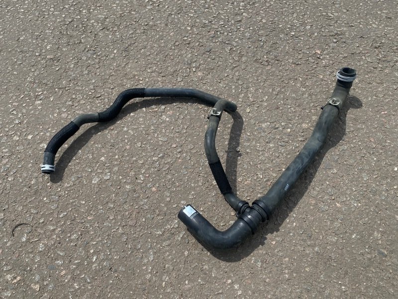 Патрубок радиатора - фото 1