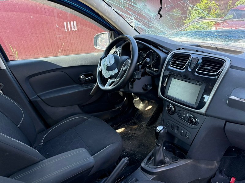 Кузов на запчасти - фото 9