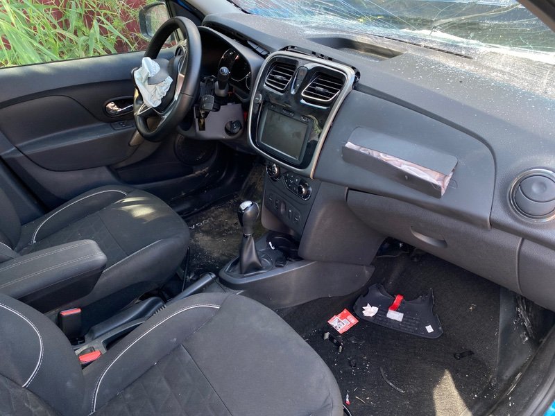 Машина в разбор - фото 4