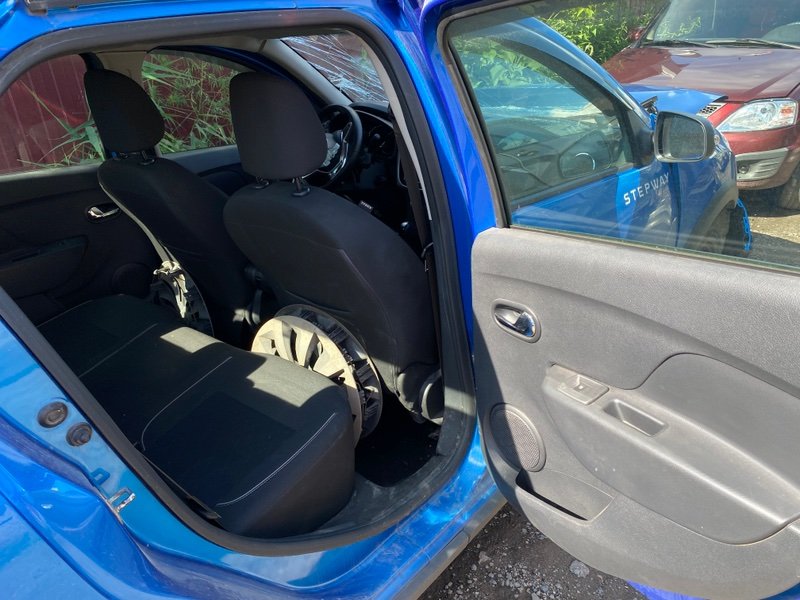 Машина в разбор - фото 5