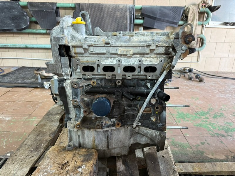 Двигатель - фото 1