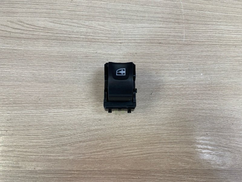 Кнопка стеклоподъемника - фото 2