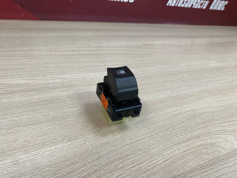 Кнопка стеклоподъемника - фото 3