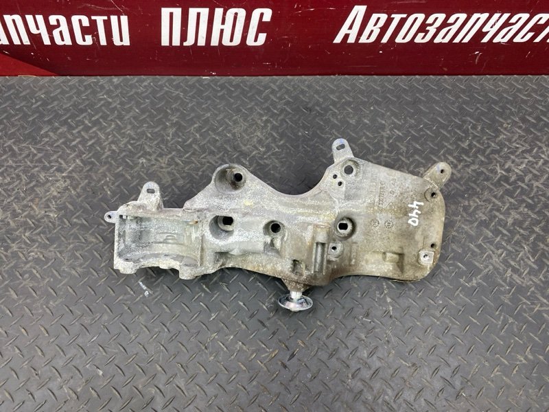 Кронштейн генератора - фото 1