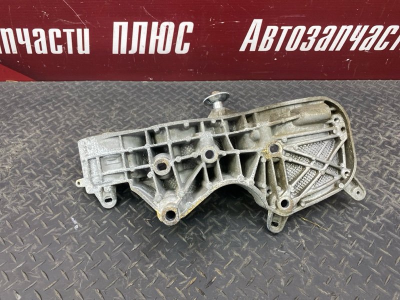 Кронштейн генератора - фото 5