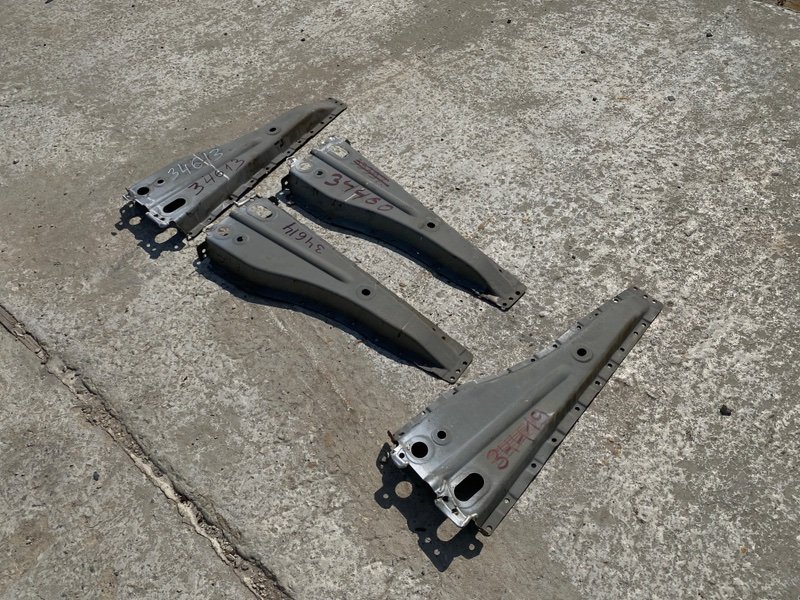 Усилитель лонжерона - фото 1