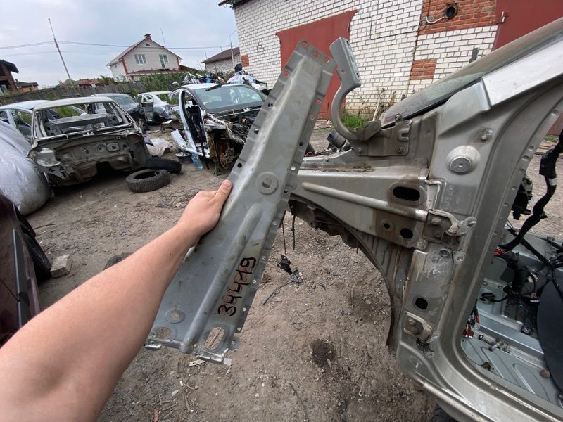 Усилитель лонжерона - фото 1