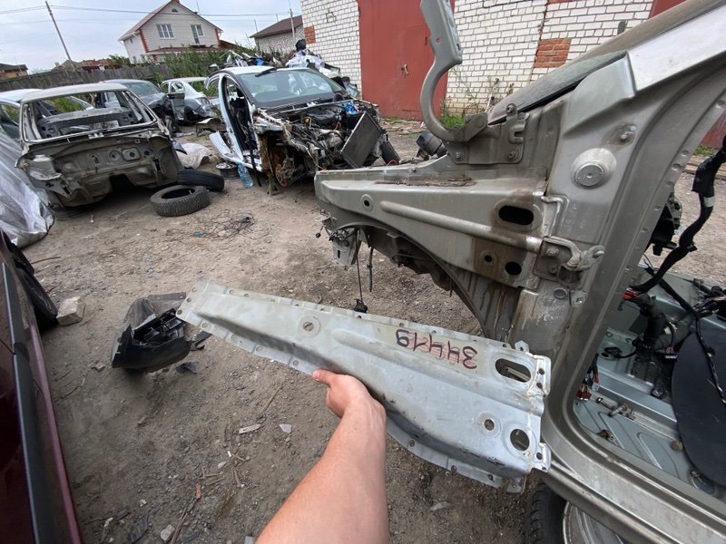 Усилитель лонжерона - фото 1