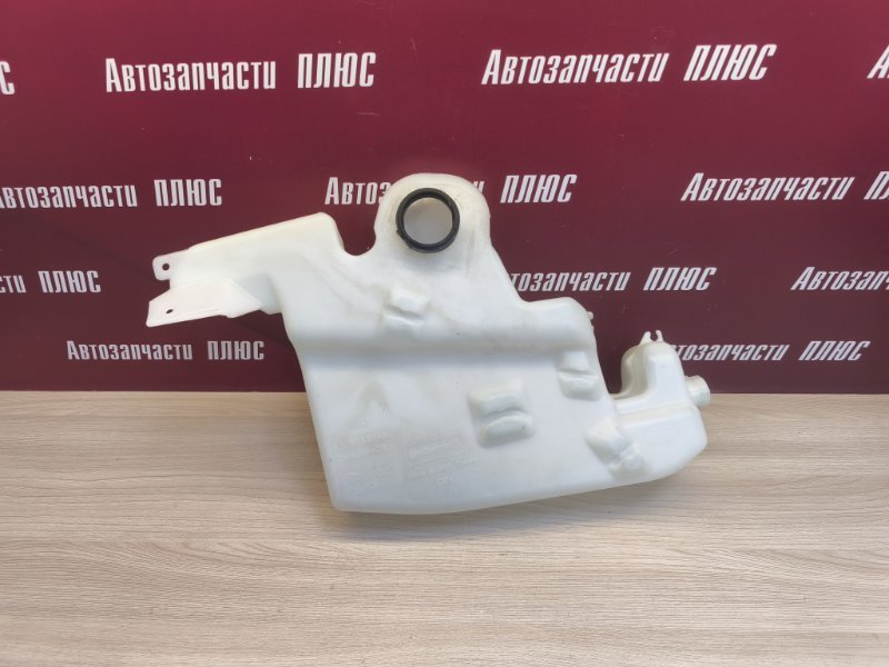 Бачок омывателя - фото 1