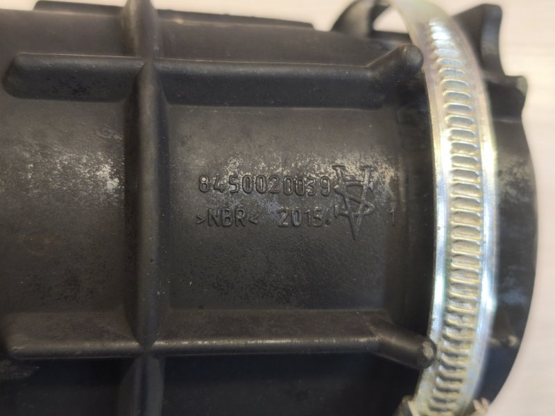 Патрубок воздушного фильтра - фото 9