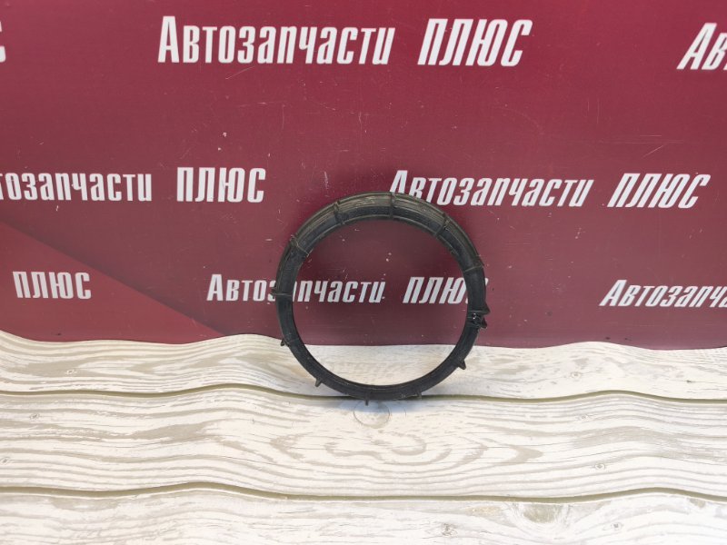 Гайка топливного насоса - фото 1