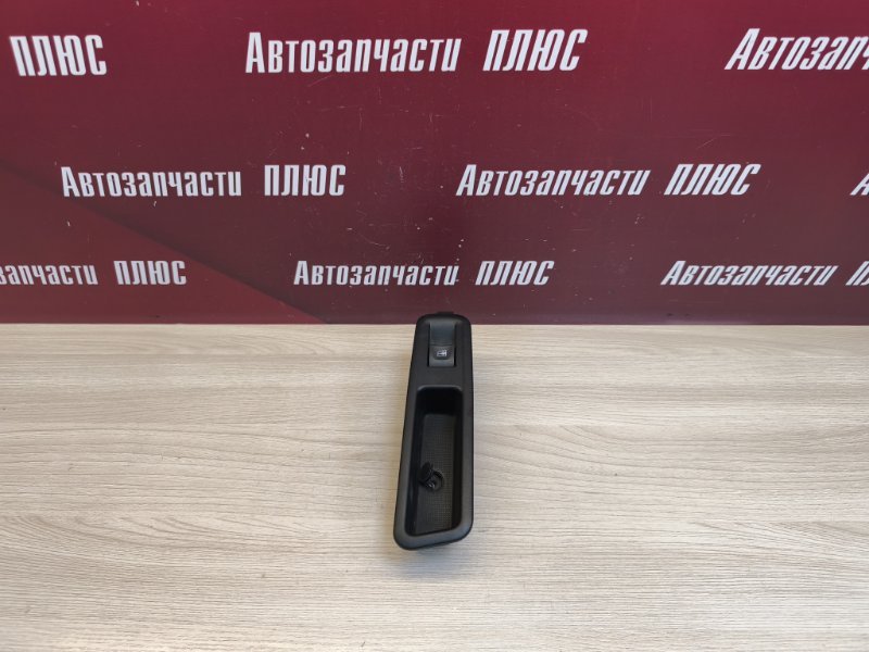 Кнопка стеклоподъемника - фото 1