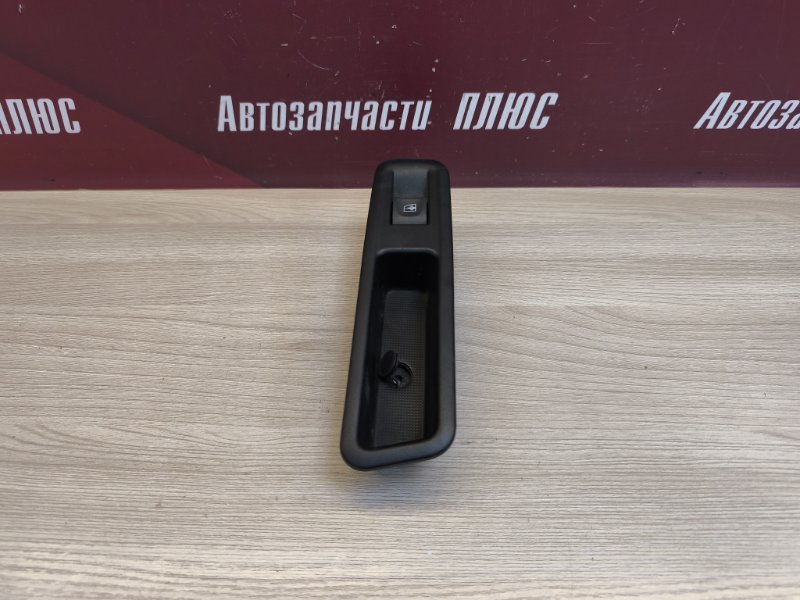 Кнопка стеклоподъемника - фото 2