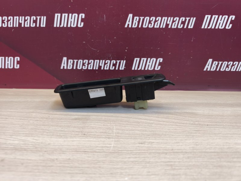 Кнопка стеклоподъемника - фото 6
