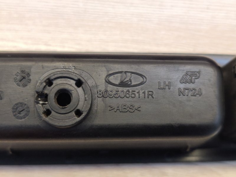 Кнопка стеклоподъемника - фото 9