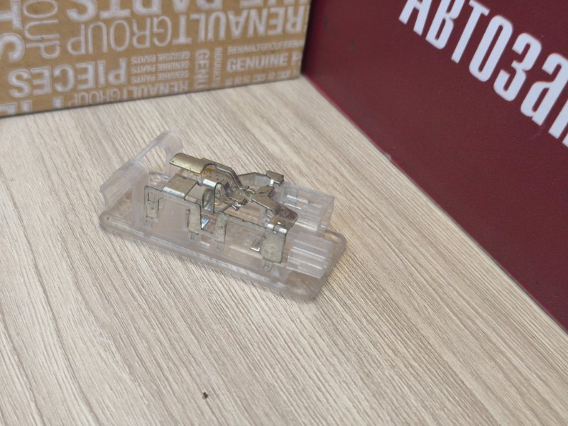 Плафон подсветки багажника - фото 10