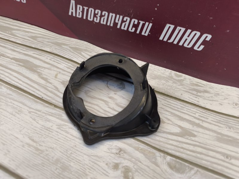 Горловина лючка бензобака - фото 8