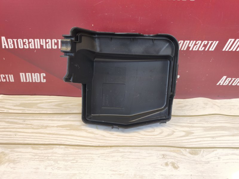 Крышка блока предохранителей - фото 6