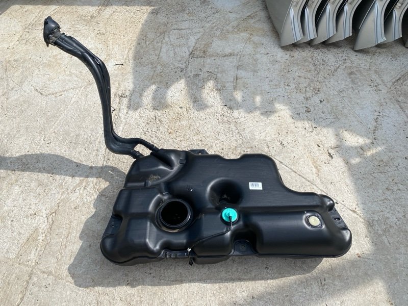 Топливный бак - фото 1