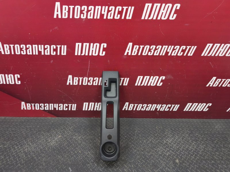 Консоль между сидений - фото 1