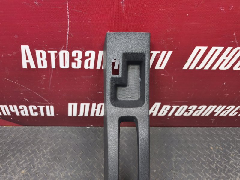 Консоль между сидений - фото 5