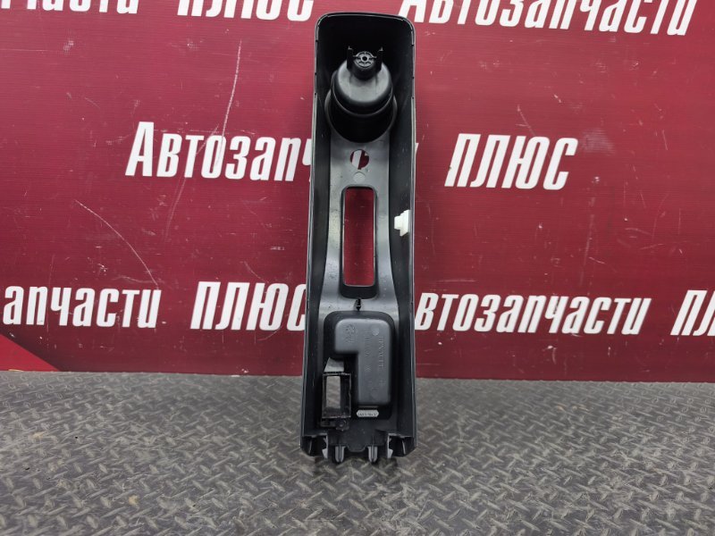 Консоль между сидений - фото 9