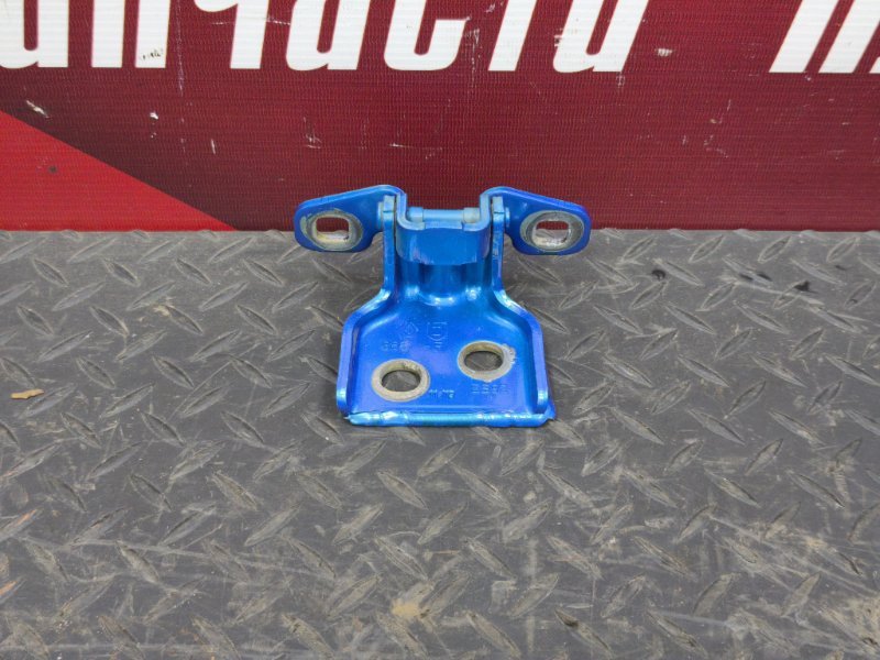 Петля двери - фото 2