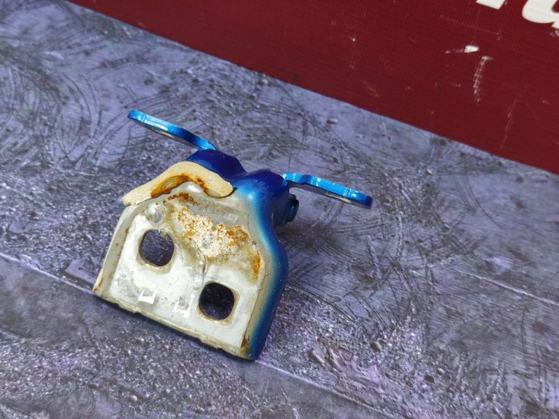 Петля двери - фото 8