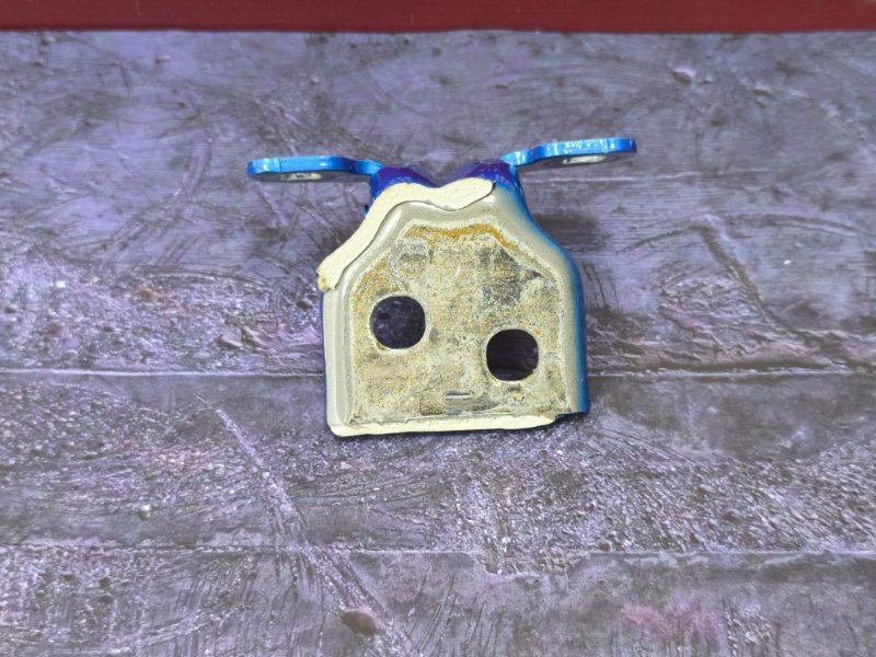 Петля двери - фото 7