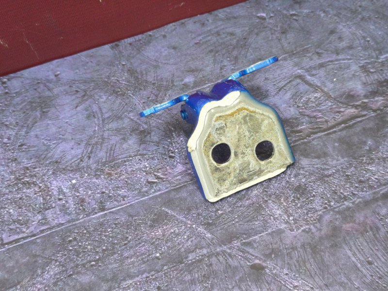 Петля двери - фото 9