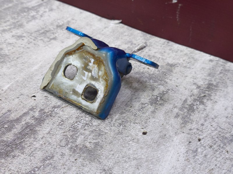 Петля двери - фото 8