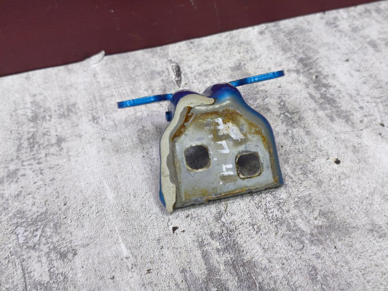 Петля двери - фото 9