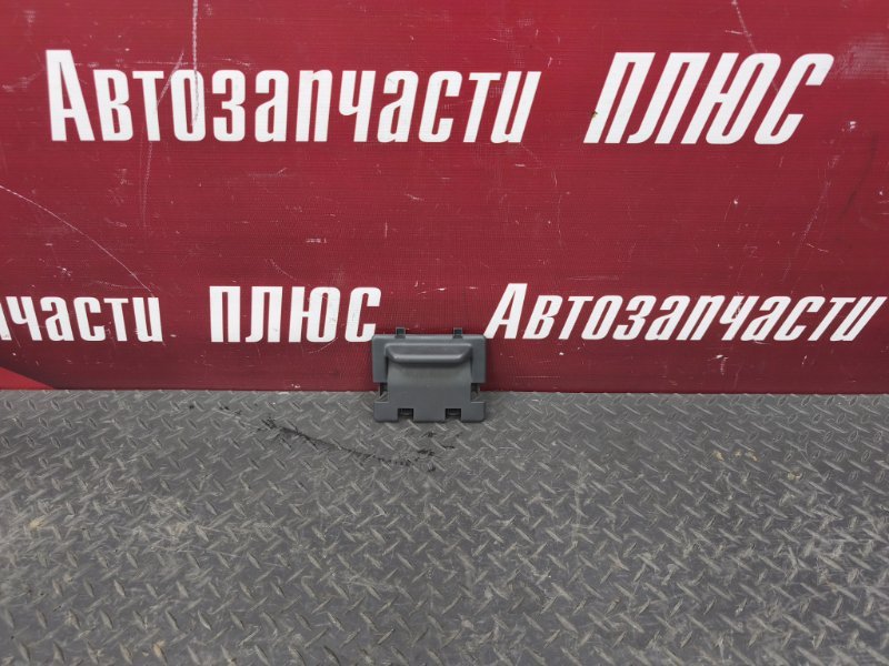 Накладка крышки багажника - фото 1