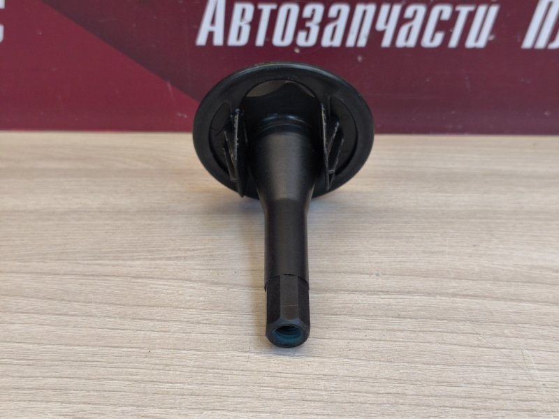 Крепление запасного колеса - фото 6