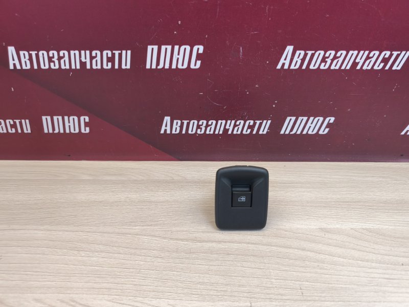 Кнопка стеклоподъемника - фото 1