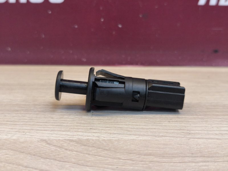 Концевик двери багажника - фото 5