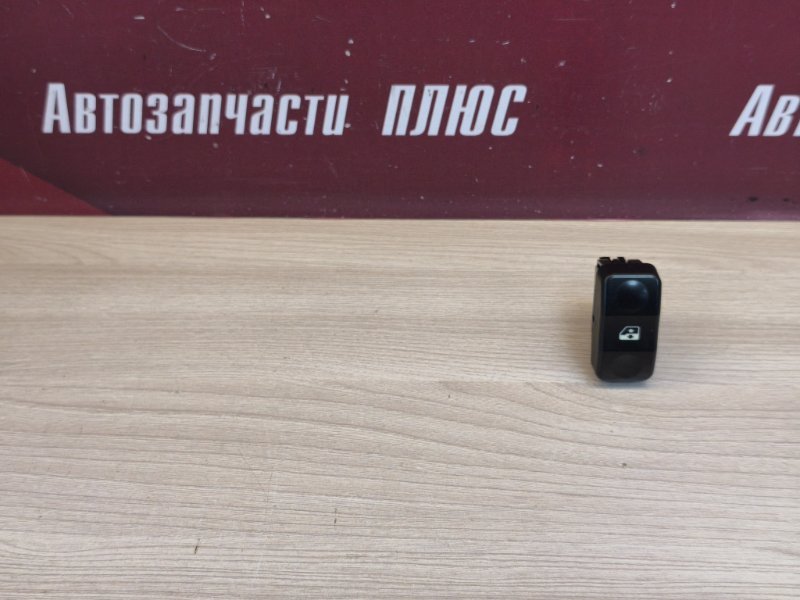 Кнопка стеклоподъемника - фото 2