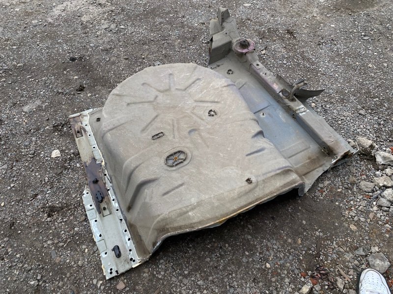 Ниша запасного колеса - фото 7