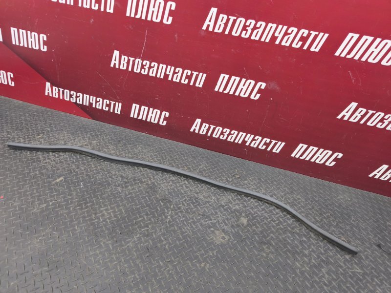 Уплотнительная резинка капота - фото 3