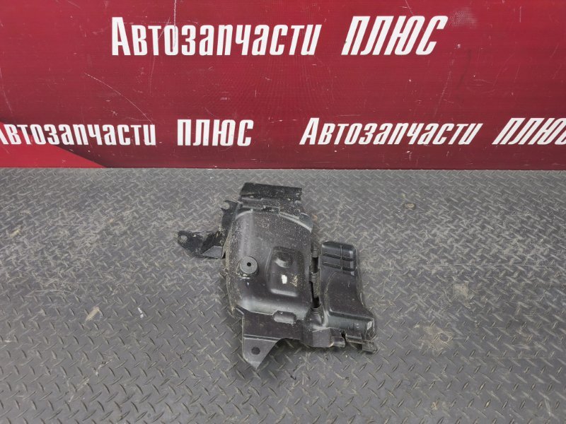 Пыльник двигателя - фото 1