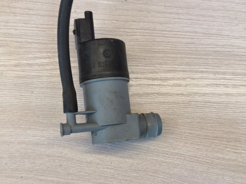 Моторчик бачка омывателя - фото 7