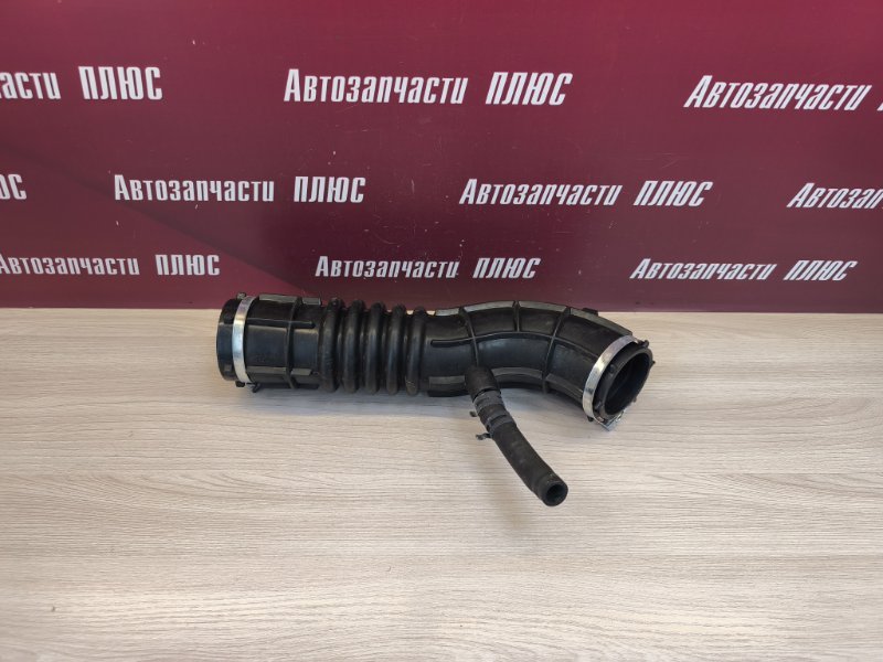 Патрубок воздушного фильтра - фото 1