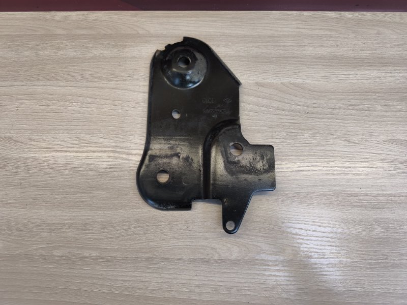 Кронштейн подрамника - фото 2