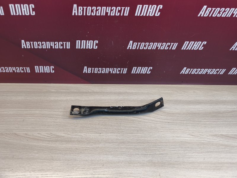 Кронштейн подрамника - фото 1