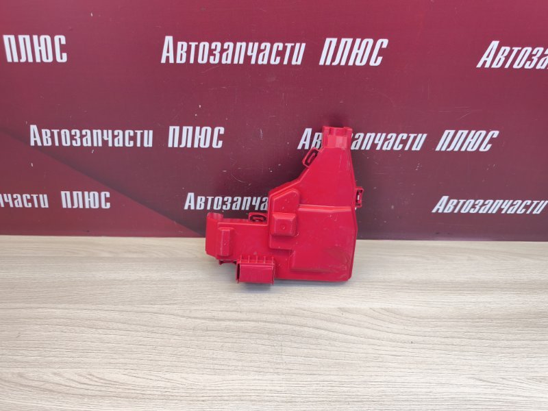 Крышка клеммы аккумулятора - фото 1