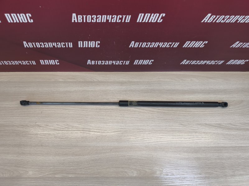 Амортизатор капота - фото 2