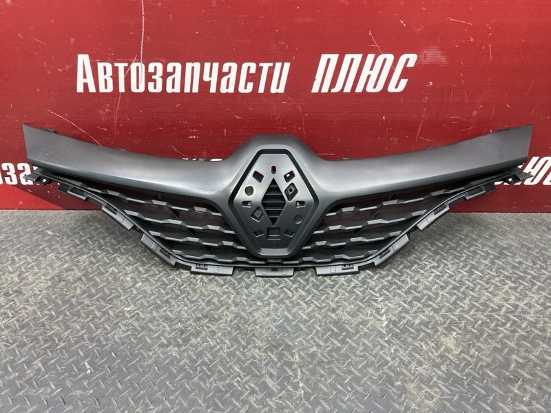 Решетка радиатора - фото 1