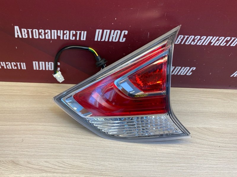 Фонарь крышки багажника - фото 2