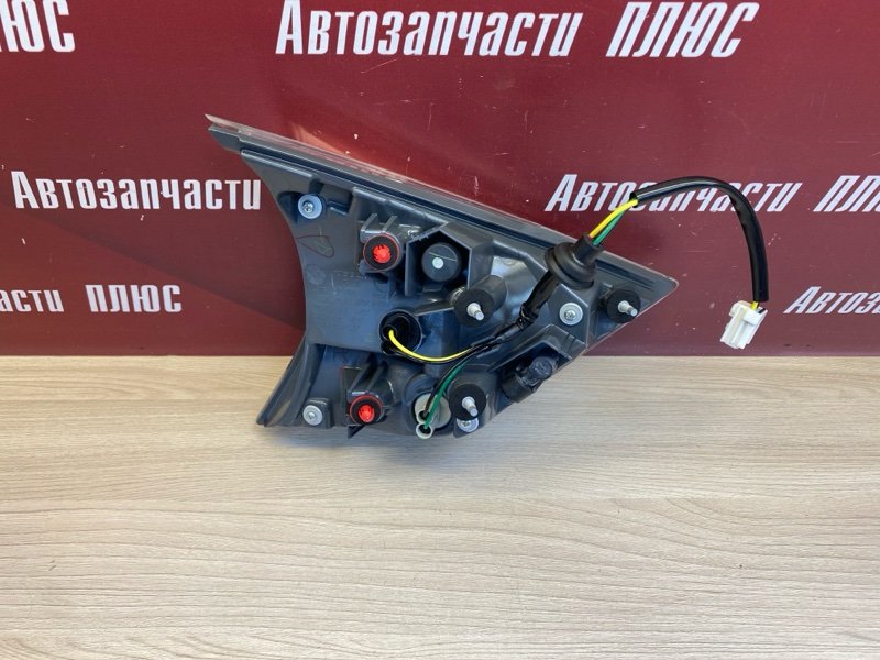 Фонарь крышки багажника - фото 6