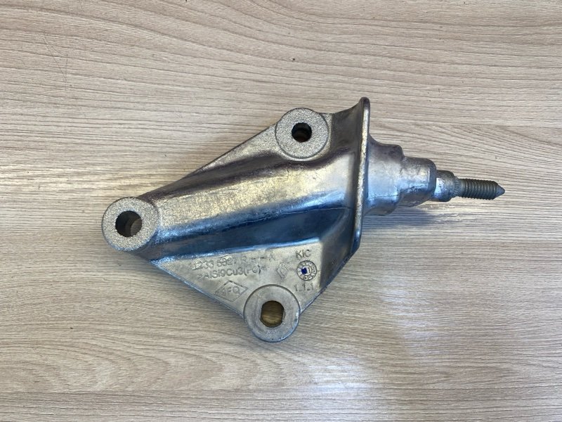 Кронштейн двигателя - фото 2